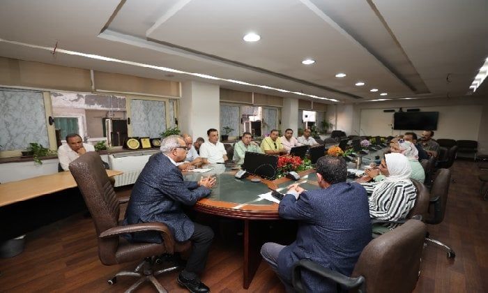 رئيسً صرف الإسكندرية الجديد يبحث استعدادات موسم الشتاء رئيسً صرف الإسكندرية الجديد يبحث استعدادات موسم الشتاء