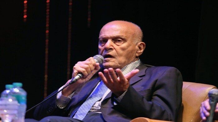 مصر تتحدث عن نفسها.. طبيب بلندن يكشف تفاصيل رسالة لمجدي يعقوب بعد افتتاح المتحف مصر تتحدث عن نفسها.. طبيب بلندن يكشف تفاصيل رسالة لمجدي يعقوب بعد افتتاح المتحف