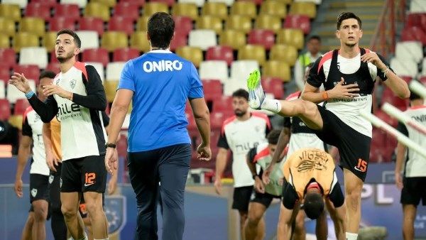 لقطات من مران الزمالك الختامي استعدادًا لمواجهة الأهلي في كأس السوبر |شاهد لقطات من مران الزمالك الختامي استعدادًا لمواجهة الأهلي في كأس السوبر |شاهد