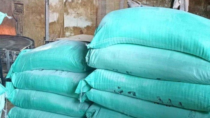 ضبط 21 طن دقيق مدعم في حملات تموينية خلال 24 ساعة ضبط 21 طن دقيق مدعم في حملات تموينية خلال 24 ساعة