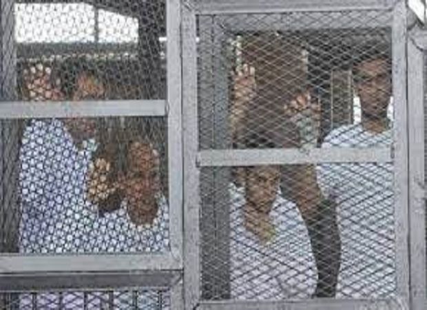 بعد قليل.. محاكمة 32 متهمًا في قضية «خلية الهرم» بعد قليل.. محاكمة 32 متهمًا في قضية «خلية الهرم»