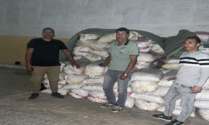 قبل بيعها في الأسواق.. ضبط سيارة محملة بـ ٤ أطنان بسكويت فاسد بإدكو قبل بيعها في الأسواق.. ضبط سيارة محملة بـ ٤ أطنان بسكويت فاسد بإدكو