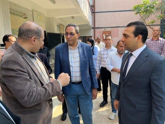 محافظ قنا يتفقد مقار اللجان الانتخابية ويؤكد: جاهزون لانطلاق ماراثون «النواب 2025» محافظ قنا يتفقد مقار اللجان الانتخابية ويؤكد: جاهزون لانطلاق ماراثون «النواب 2025»