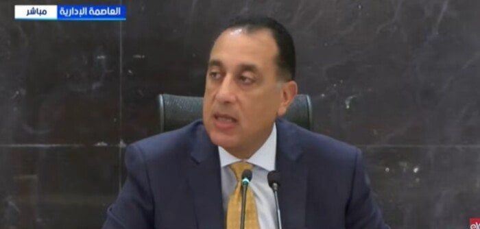 «مدبولي»: نستهدف تحويل أسطول النقل العام إلى أتوبيسات تعمل بالكهرباء