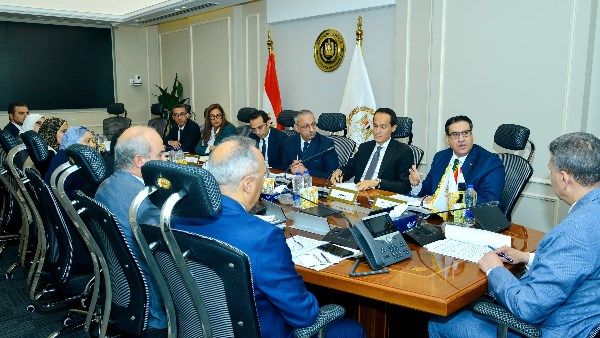 دراسة لإنشاء مركز لوجيستي عالمي لتخزين وتوزيع الحبوب بميناء شرق بورسعيد دراسة لإنشاء مركز لوجيستي عالمي لتخزين وتوزيع الحبوب بميناء شرق بورسعيد