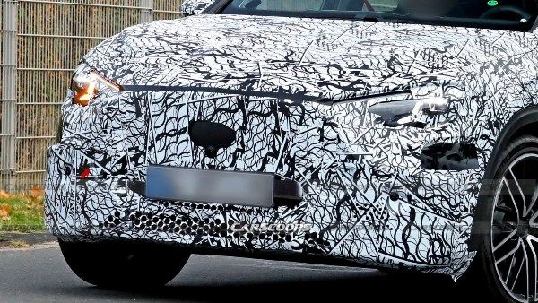 مرسيدس تكشف عن أحدث سيارة كهربائية بقوة 500 حصان مرسيدس تكشف عن أحدث سيارة كهربائية بقوة 500 حصان