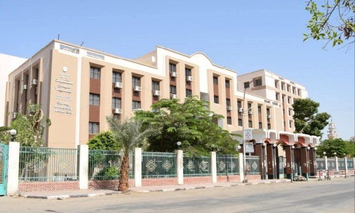 مستشفيات سوهاج الجامعية تنجح في إنهاء قوائم انتظار: 15 جراحة دقيقة للمخ والأعصاب في أقل من 24 ساعة مستشفيات سوهاج الجامعية تنجح في إنهاء قوائم انتظار: 15 جراحة دقيقة للمخ والأعصاب في أقل من 24 ساعة