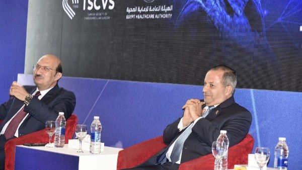 محافظ بورسعيد يشهد فعاليات المؤتمر السنوي للجمعية المصرية لجراحة القلب والصدر محافظ بورسعيد يشهد فعاليات المؤتمر السنوي للجمعية المصرية لجراحة القلب والصدر