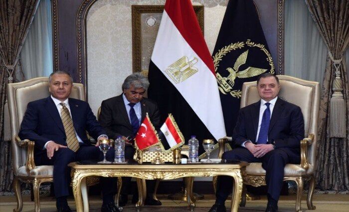 وزير الداخلية يستقبل نظيره التركي لبحث التعاون بين البلدين وزير الداخلية يستقبل نظيره التركي لبحث التعاون بين البلدين