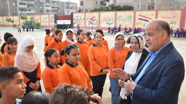 مدير تعليم بورسعيد يتفقد انتظام العملية التعليمية بمدرسة عقبة بن نافع الابتدائية