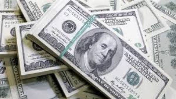 13 مليون جنيه.. ضربة جديدة لمافيا الدولار