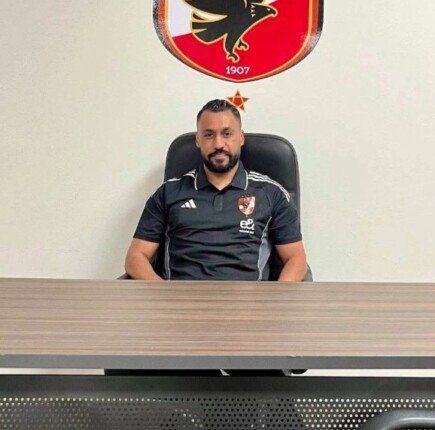 حسام عاشور يبدأ مهام عمله الجديدة في النادي الأهلي حسام عاشور يبدأ مهام عمله الجديدة في النادي الأهلي