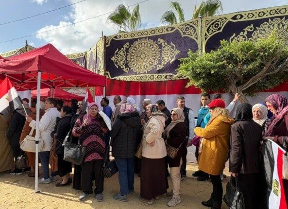 إقبال كثيف للسيدات أمام اللجان الانتخابية بمحافظة أسوان - الفجر سبورت