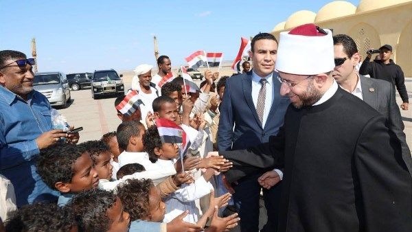 أخبار البحر الاحمر | افتتاح مسجدين فى حلايب وبرنيس.. توزيع 10 آلاف كرتونة غذاء - الفجر سبورت