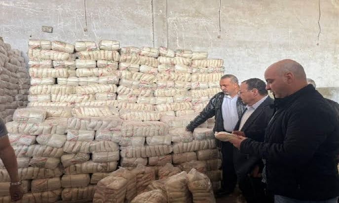 ضبط 29 طن مواد غذائية مجهولة المصدر بالشرقية - الفجر سبورت