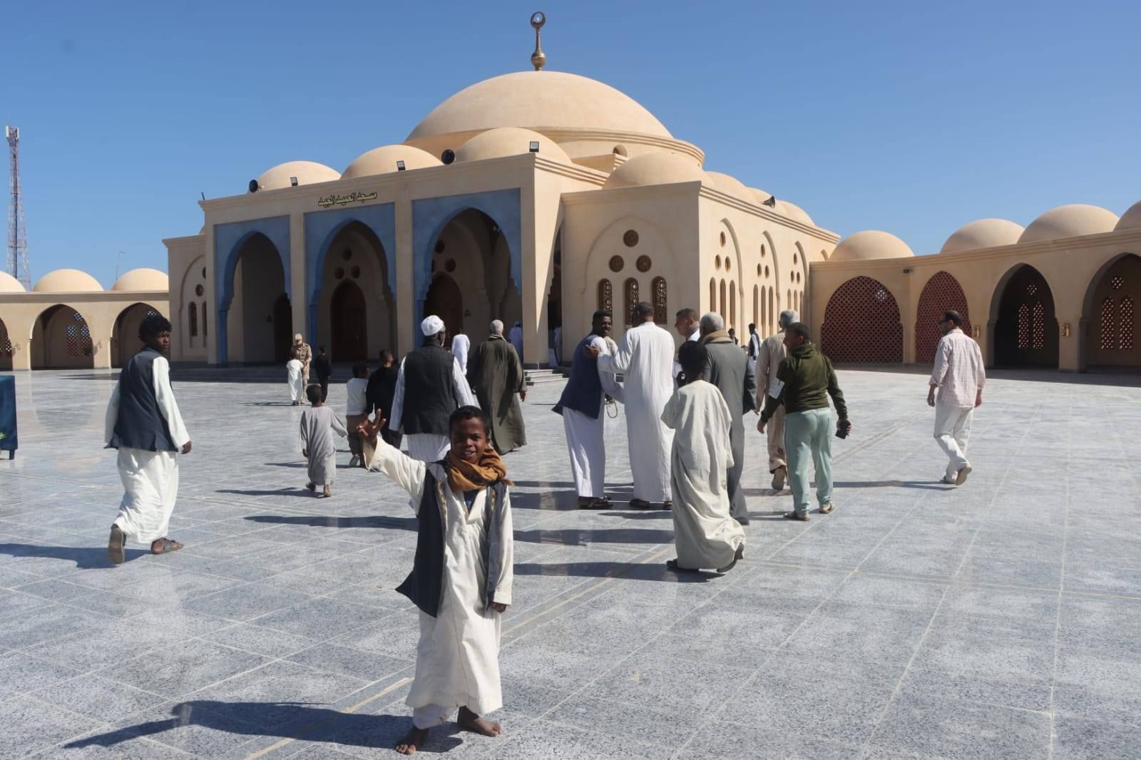 مسجد جديد ينير قلب حلايب.. رسالة سلام وتنمية على حدود مصر الجنوبية - الفجر سبورت