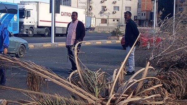 رئيس مدينة سفاجا يتابع ميدانيًا أعمال النظافة والتجميل بعدد من المناطق الحيوية - الفجر سبورت