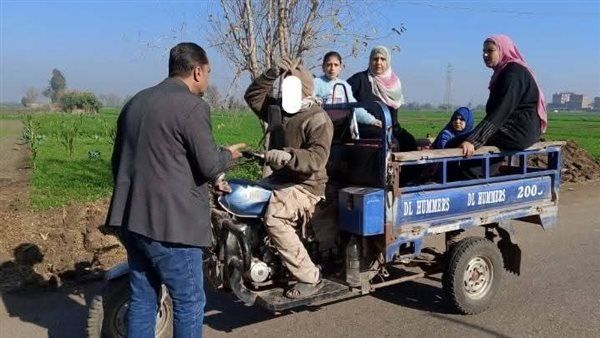 بعد حادث الإقليمي.. ضبط تروسيكل يحمل ركابًا في المنوفية - الفجر سبورت