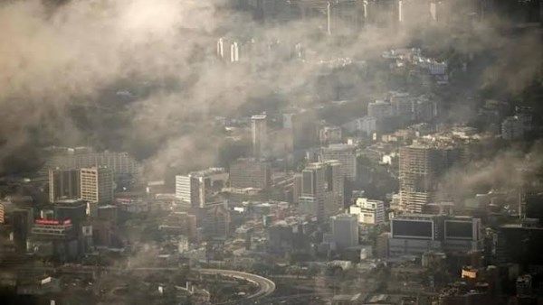 انتظرو بيانا رسميا.. أول رد من فنزويلا بعد الانفجارات في قواعدها العسكرية - الفجر سبورت