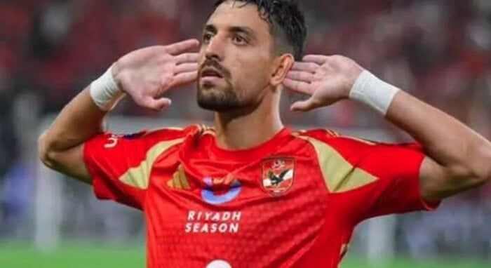 الأهلي يوقع عقوبة مشددة على طاهر محمد طاهر بخصم 50% من راتبه بعد الطرد في كأس مصر - الفجر سبورت