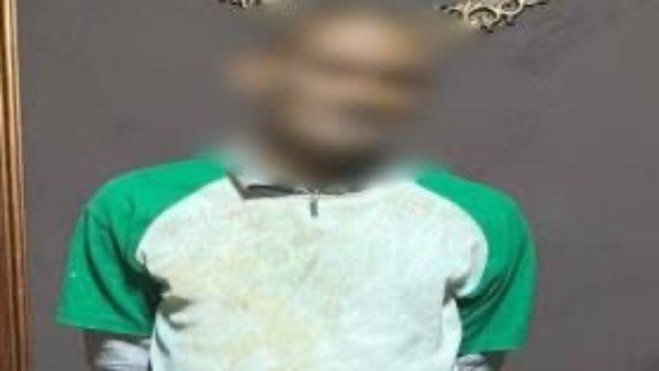 مريض نفسى.. القبض على شخص يرتدى ملابس عسكرية ويهدد المواطنين بالغربية - الفجر سبورت