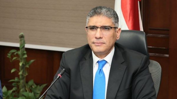 بالأسماء.. محافظ الجيزة يُجري تغييرات لنواب رؤساء الأحياء والمراكز والمدن - الفجر سبورت