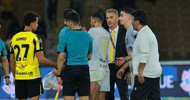 جدل تحكيمي يخطف الأضواء في مباراة الاتحاد ضد التعاون - الفجر سبورت