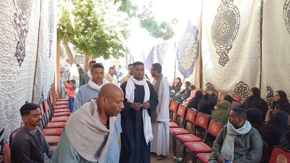توافد الناخبين على لجان الإقتراع في أسوان للإدلاء بأصواتهم .. صور - الفجر سبورت