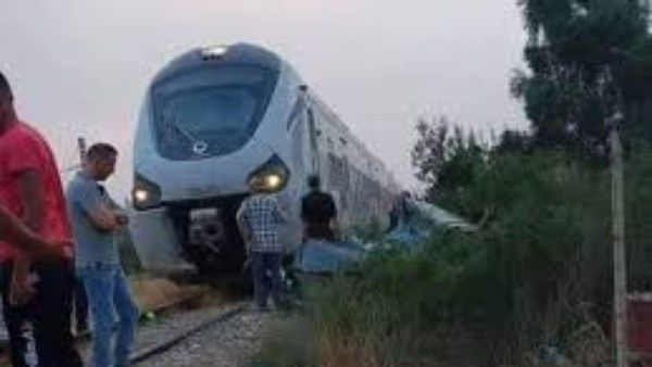 العناية الإلهية تنقذ طالبين من الدهس أسفل قطار في الحوامدية - الفجر سبورت