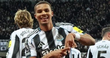 سقوط إيفرتون ضد برينتفورد وفوز نيوكاسل على كريستال بالاس 2-0.. فيديو - الفجر سبورت