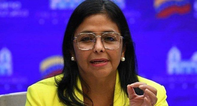 المحكمة الدستورية العليا في فنزويلا تكلف «ديلسي رودريجيز» بتولي رئاسة البلاد - الفجر سبورت