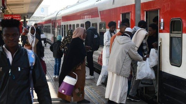 1028 راكب.. السكة الحديد مصر تسير الرحلة 43 ضمن مشروع العودة الطوعية للأشقاء السودانيين