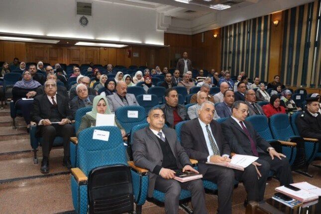 محافظ القليوبية يترأس اجتماع المجلس التنفيذي ويصدر حزمة قرارات خدمية - الفجر سبورت