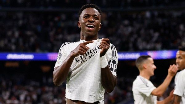 فينيسيوس يقود هجوم ريال مدريد ضد ريال بيتيس فى الدوري الإسباني - الفجر سبورت
