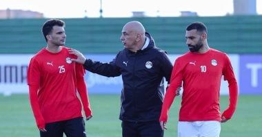 زيزو ومروان وحمدى فتحى الأقرب لخط وسط منتخب مصر أمام بنين غداً - الفجر سبورت