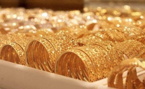 عاجل | استقرار سعر الذهب عيار 18 و21 اليوم الأحد 4 يناير 2026 في محلات الصاغة - الفجر سبورت