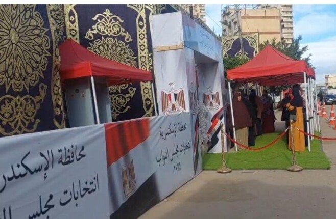 توافد الناخبين على لجان الإسكندرية في اليوم الثاني بجولة الإعادة بـ27 دائرة ملغاة - الفجر سبورت