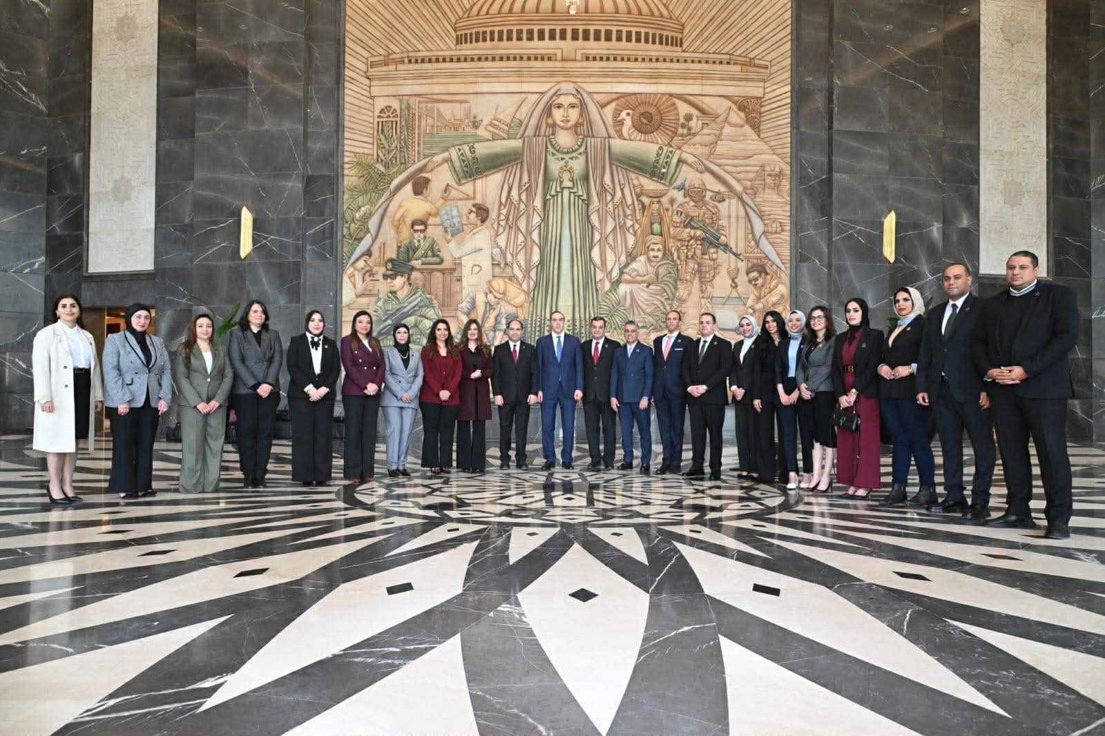 انتهاء اليوم الأول من لجان استقبال النواب الجدد وتسليم الكارنيهات لـ 163 نائب - الفجر سبورت