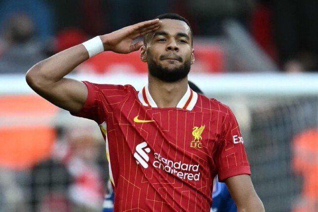جاكبو يقود هجوم ليفربول لمواجهة فولهام في الدوري الإنجليزي - الفجر سبورت