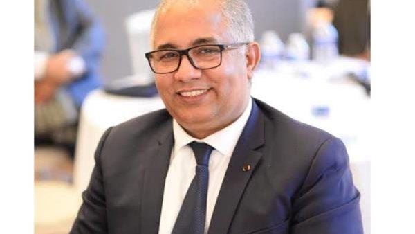 د. محمد بشاري يكتب: حين يصير العِلمُ سكينةً.. ثمانون عامًا من حكمةٍ تصون الوئام - الفجر سبورت