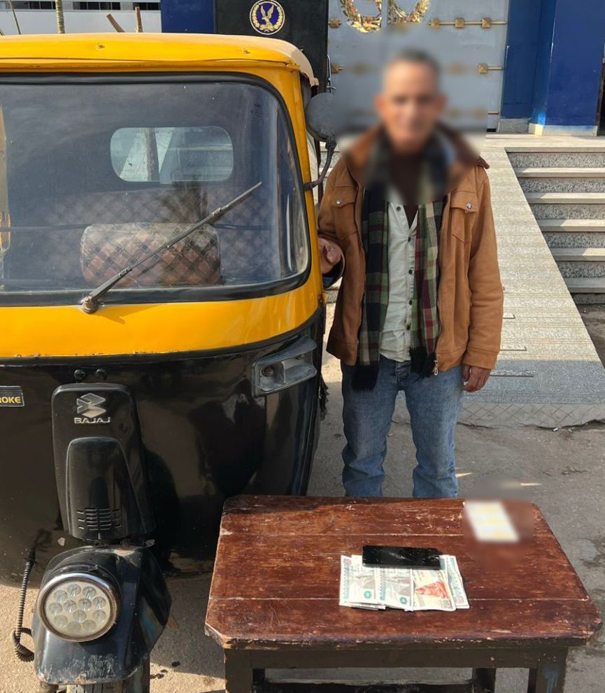 رشاوى انتخابية.. القبض على شخص يدفع أموالاً للناخبين بالبحيرة - الفجر سبورت