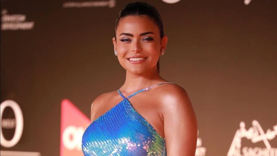 أسماء جلال: بحب الطبخ بس مبحبش المطبخ.. ولو اتجوزت هو يغسل مرة وأنا مرة - الفجر سبورت
