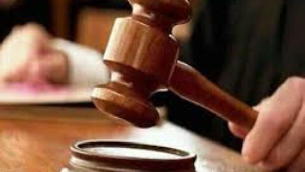 تعريض الطفل للخطر جريمة.. 14 حالة يعاقب عليها قانون - الفجر سبورت