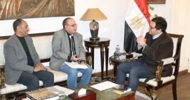 وزير الثقافة يجتمع بمجاهد وأبو الليل لمناقشة الترتيبات النهائية لمعرض الكتاب - الفجر سبورت