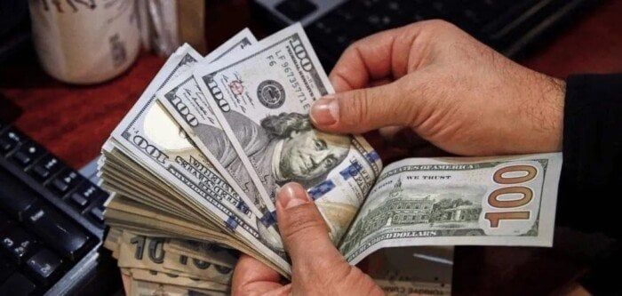 سعر الدولار مقابل الجنيه المصري اليوم الإثنين 5 يناير 2026.. في 12 بنكاً - الفجر سبورت