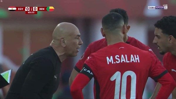 أحمد موسى: منتخبنا رجالة.. وكان لازم نعطي بنين درسًا في الكرة - الفجر سبورت