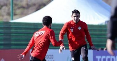 محمد حمدى يغادر مباراة مصر وبنين باكيا بسبب الإصابة وأحمد فتوح بديلا - الفجر سبورت