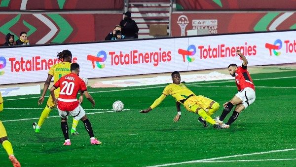ياسر إبراهيم يحرز الهدف الثاني لمنتخب مصر أمام بنين - الفجر سبورت