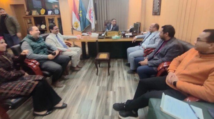 «صحة أسيوط» وطب الأزهر يبحثان توقيع بروتوكول تعاون لدعم المنظومة الطبية بالمحافظة - الفجر سبورت