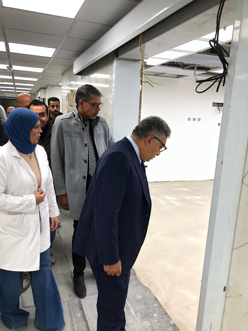 أعمال تطوير مستشفى التأمين بسندوب. تشكيل لجنة لإنهاء توصيل كابل الكهرباء بجهد أكبر - الفجر سبورت